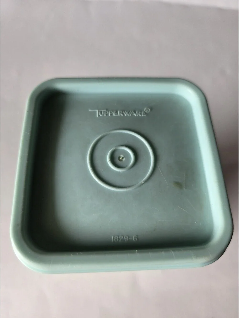 Tupperware Velveeta Block Cheese Keeper 2pc SG2